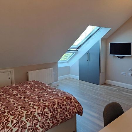 Sands House - Luxury Modern Studios With Secure Parking In Epsom, Surrey Pokój zdjęcie