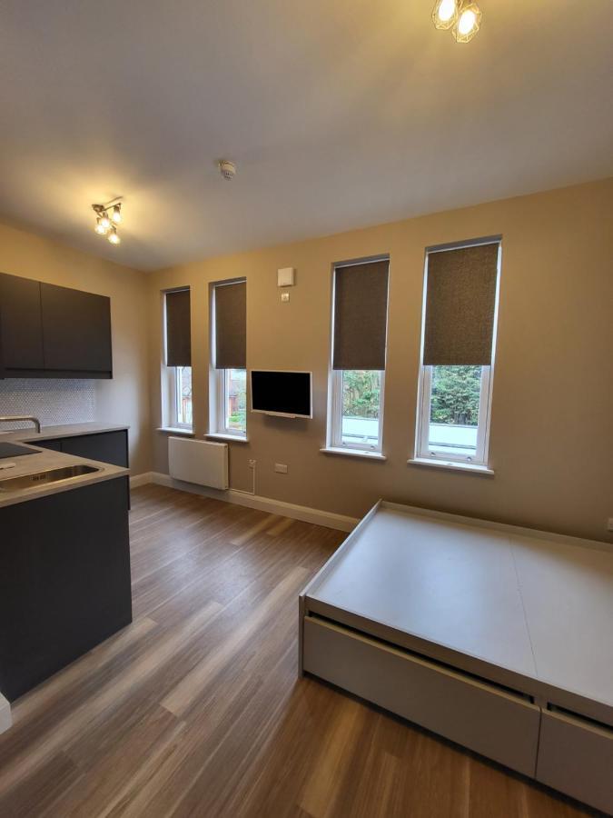 Sands House - Luxury Modern Studios With Secure Parking In Epsom, Surrey Pokój zdjęcie