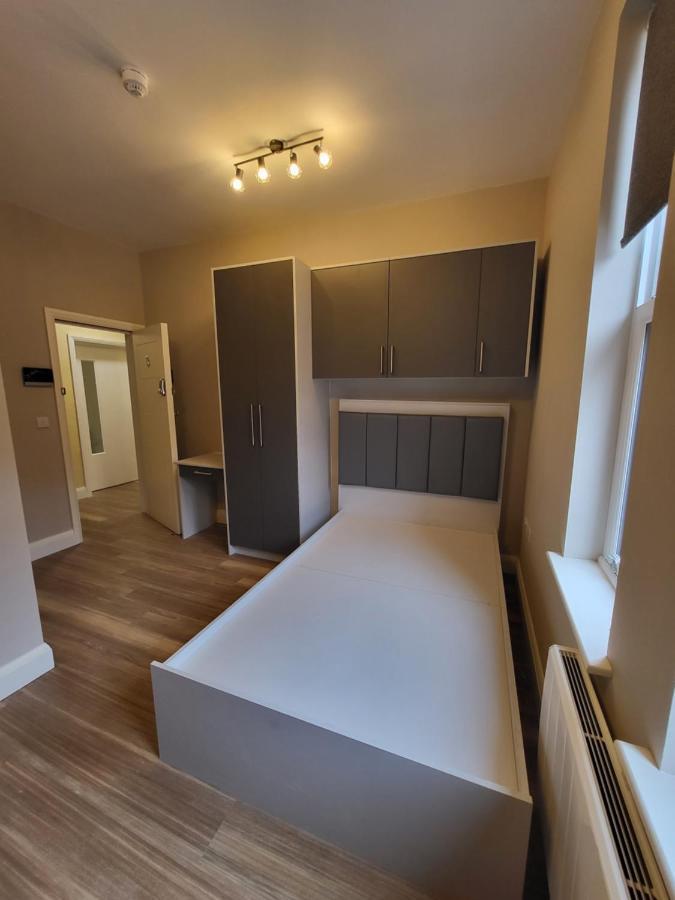 Sands House - Luxury Modern Studios With Secure Parking In Epsom, Surrey Pokój zdjęcie