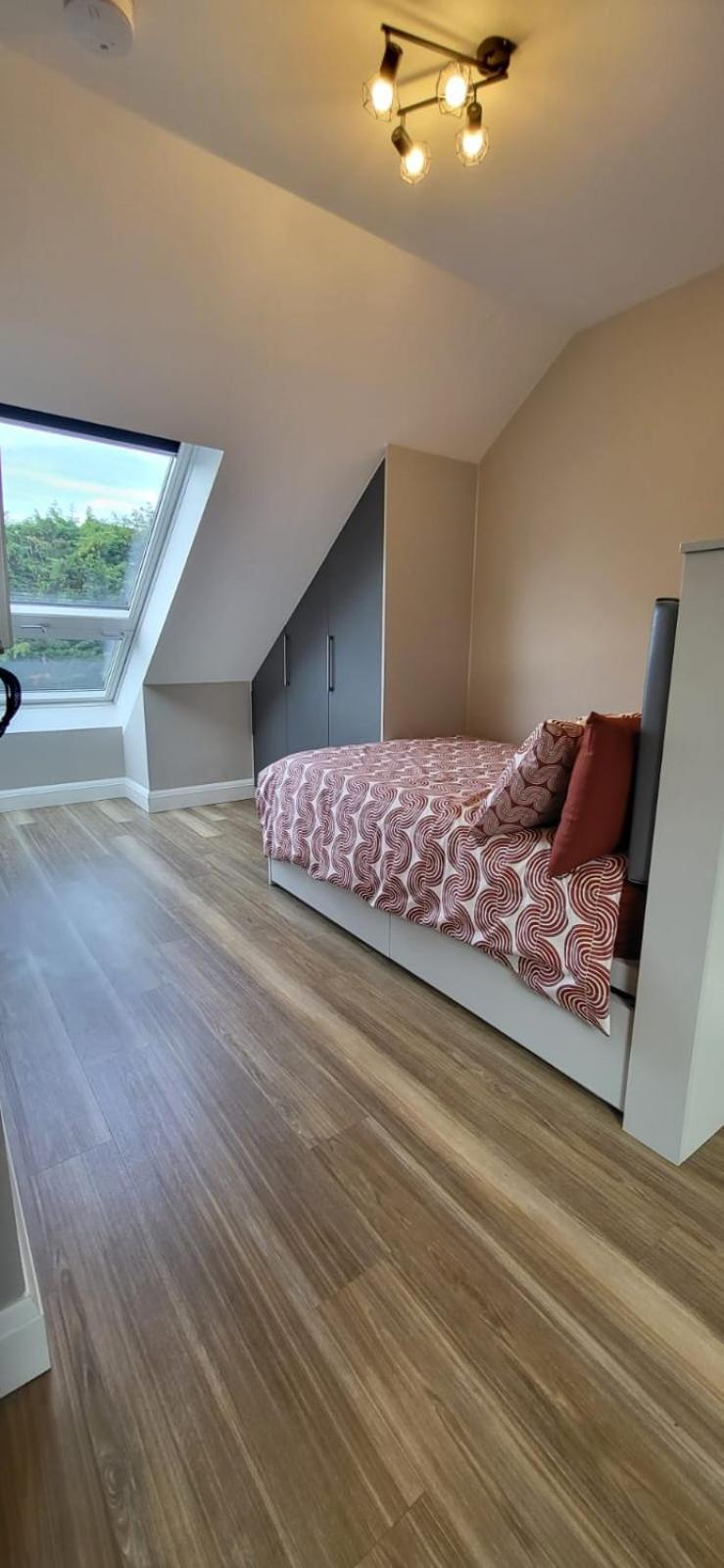 Sands House - Luxury Modern Studios With Secure Parking In Epsom, Surrey Zewnętrze zdjęcie
